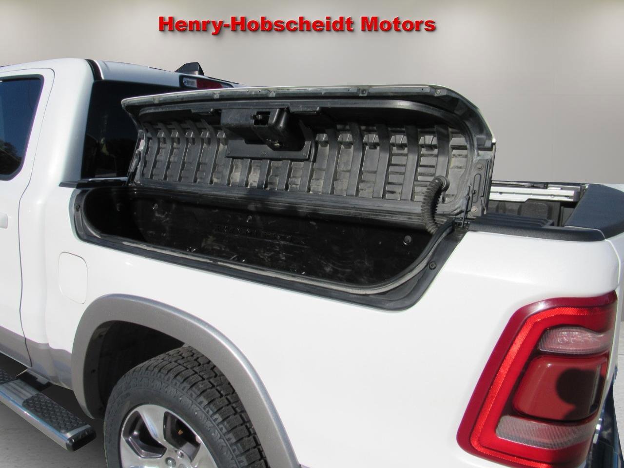 Used 2020 RAM 1500 Laramie image 16