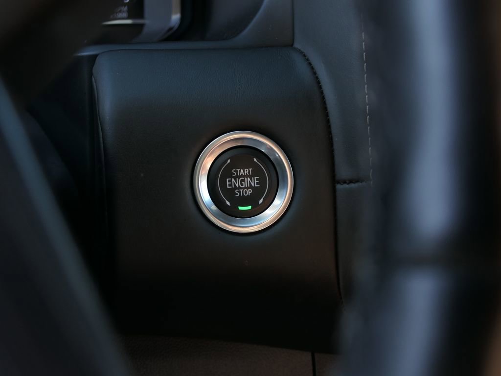 Used 2023 GMC Yukon Denali Ultimate image 14