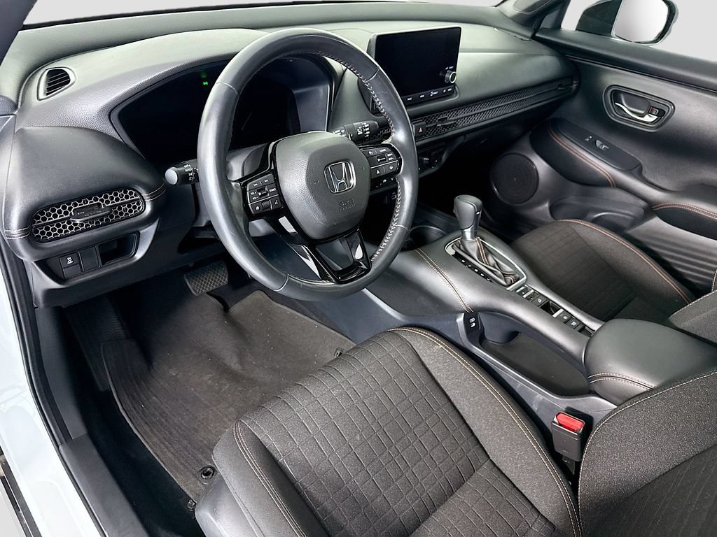 Used 2024 Honda HR-V Sport image 9