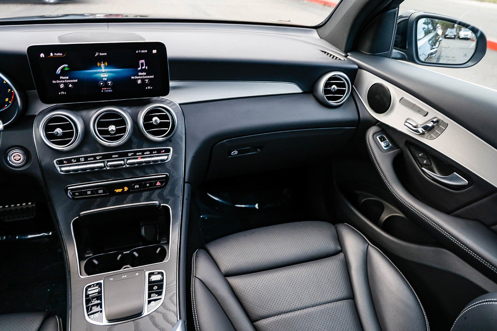 Certified 2022 Mercedes-Benz GLC 300 4MATIC image 15