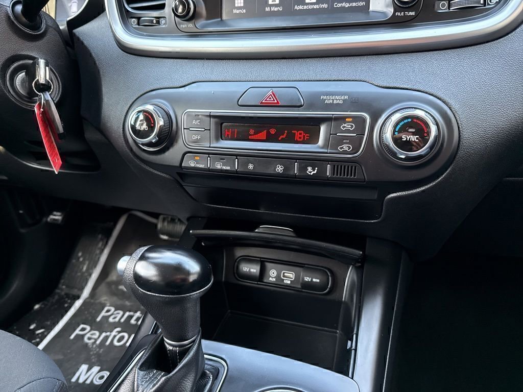 Used 2019 Kia Sorento LX image 25
