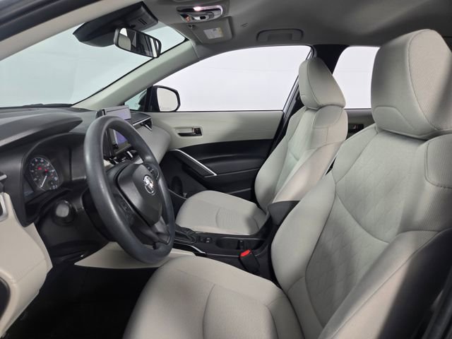 Used 2025 Toyota Corolla Cross L image 12