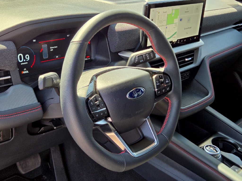 New 2026 Ford Explorer ST-Line w/ ST-Line Street Pack AWD/4WD image 17