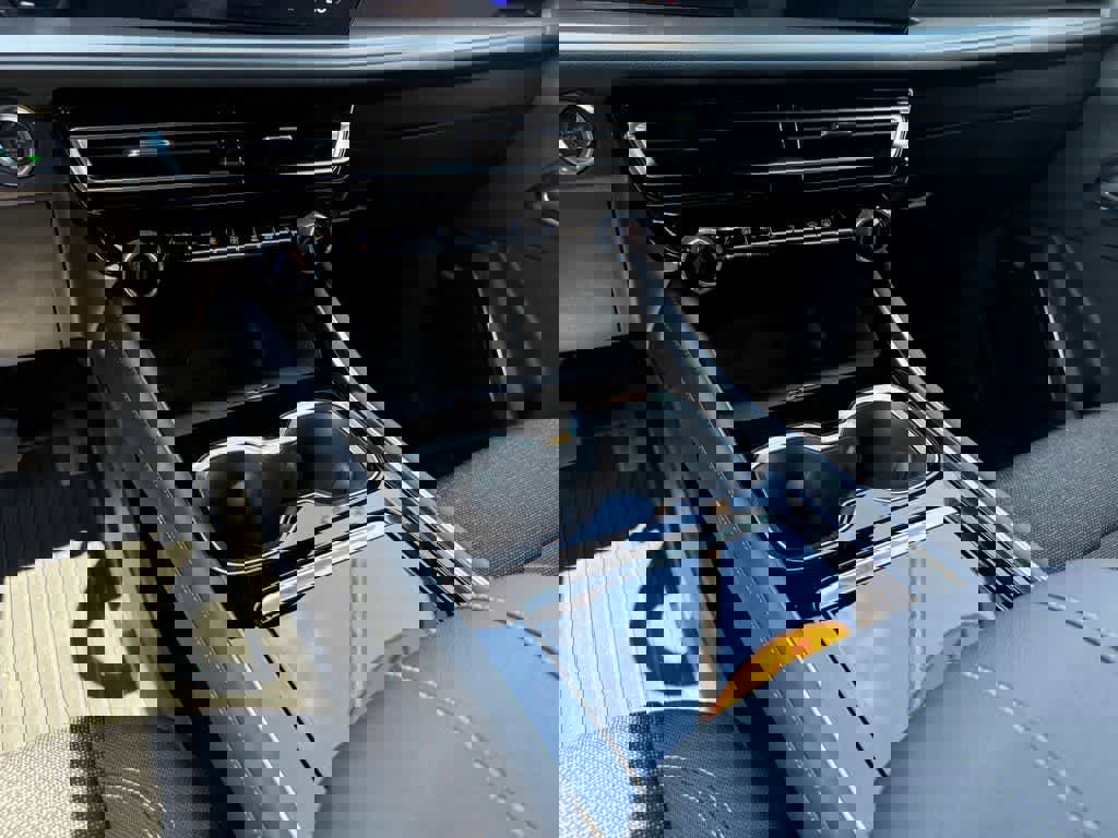 Used 2024 Chevrolet Traverse LT w/ Enhanced Driving Package image 87