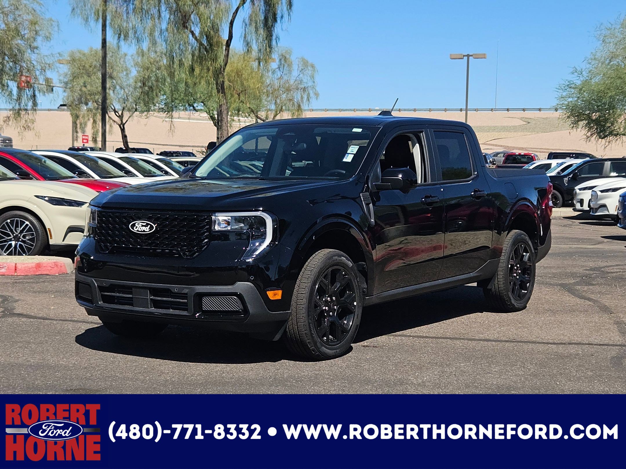 New 2025 Ford Maverick Lariat w/ Black Appearance Package