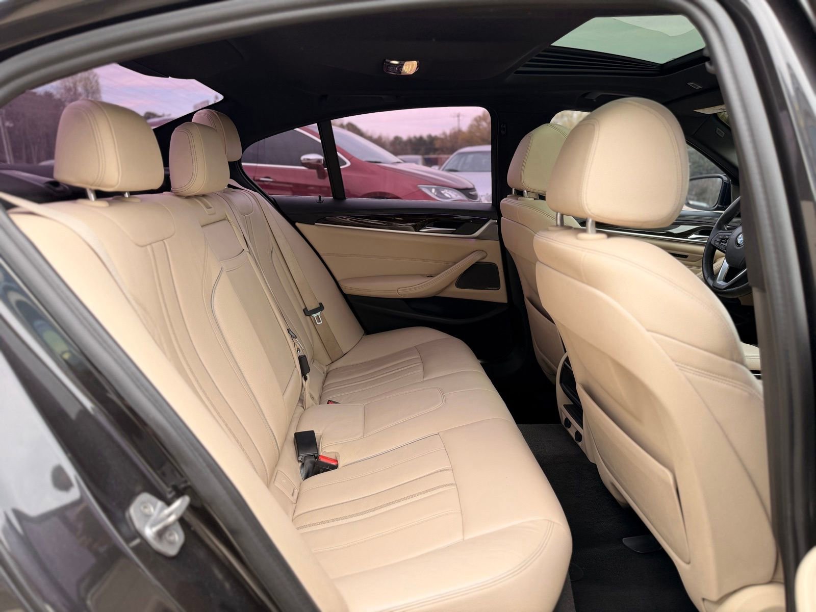 Used 2018 BMW 540i RWD image 23