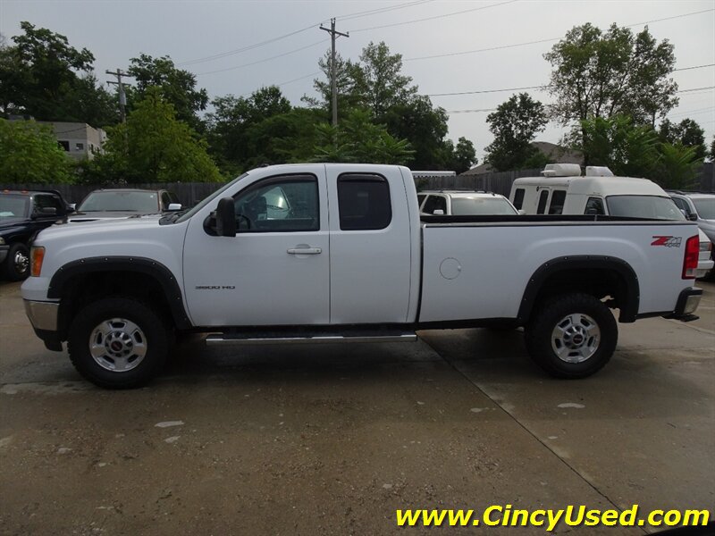Used 2011 GMC Sierra 3500 SLT w/ SLT Convenience Package AWD/4WD image 5