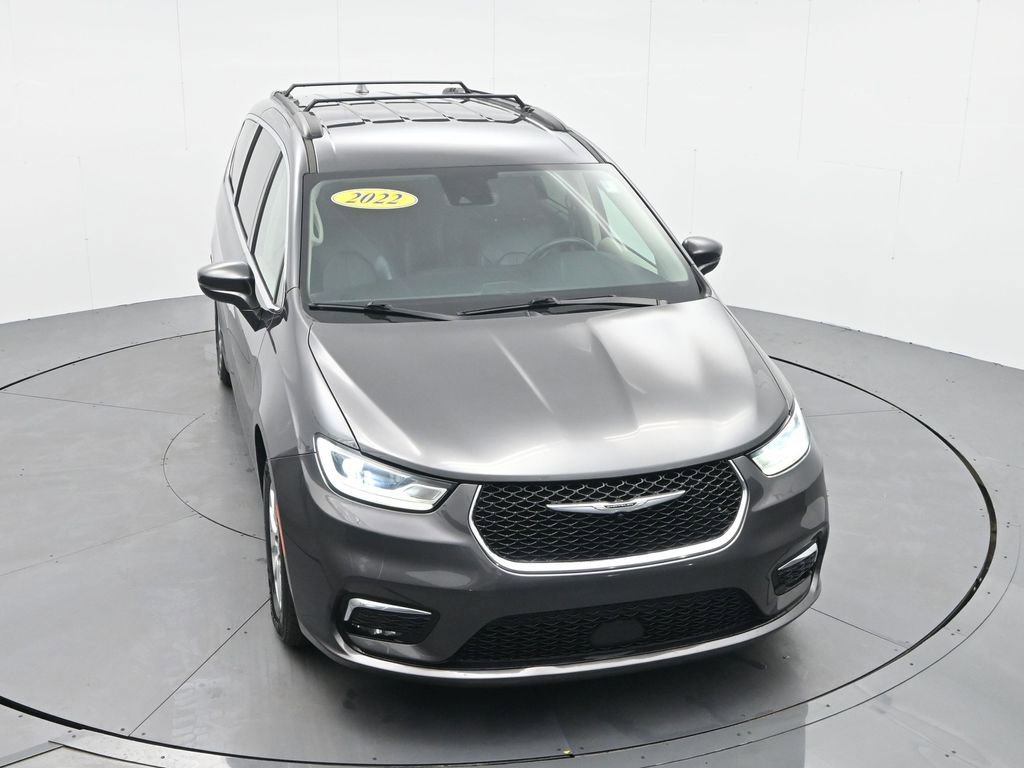Used 2022 Chrysler Pacifica Touring-L image 28