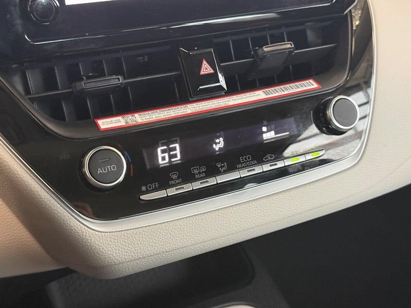 Used 2026 Toyota Corolla LE FWD image 27