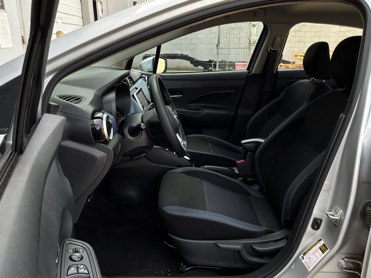 Used 2025 Nissan Versa SV FWD image 10