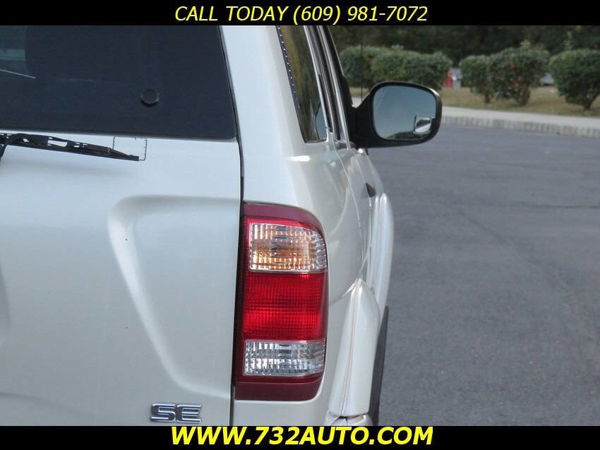 Used 2004 Nissan Pathfinder SE w/ (POP) SE Popular Pkg image 28