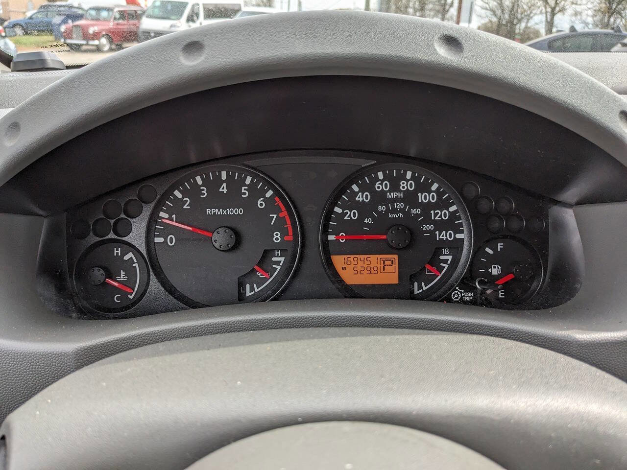 Used 2012 Nissan Frontier SV image 19