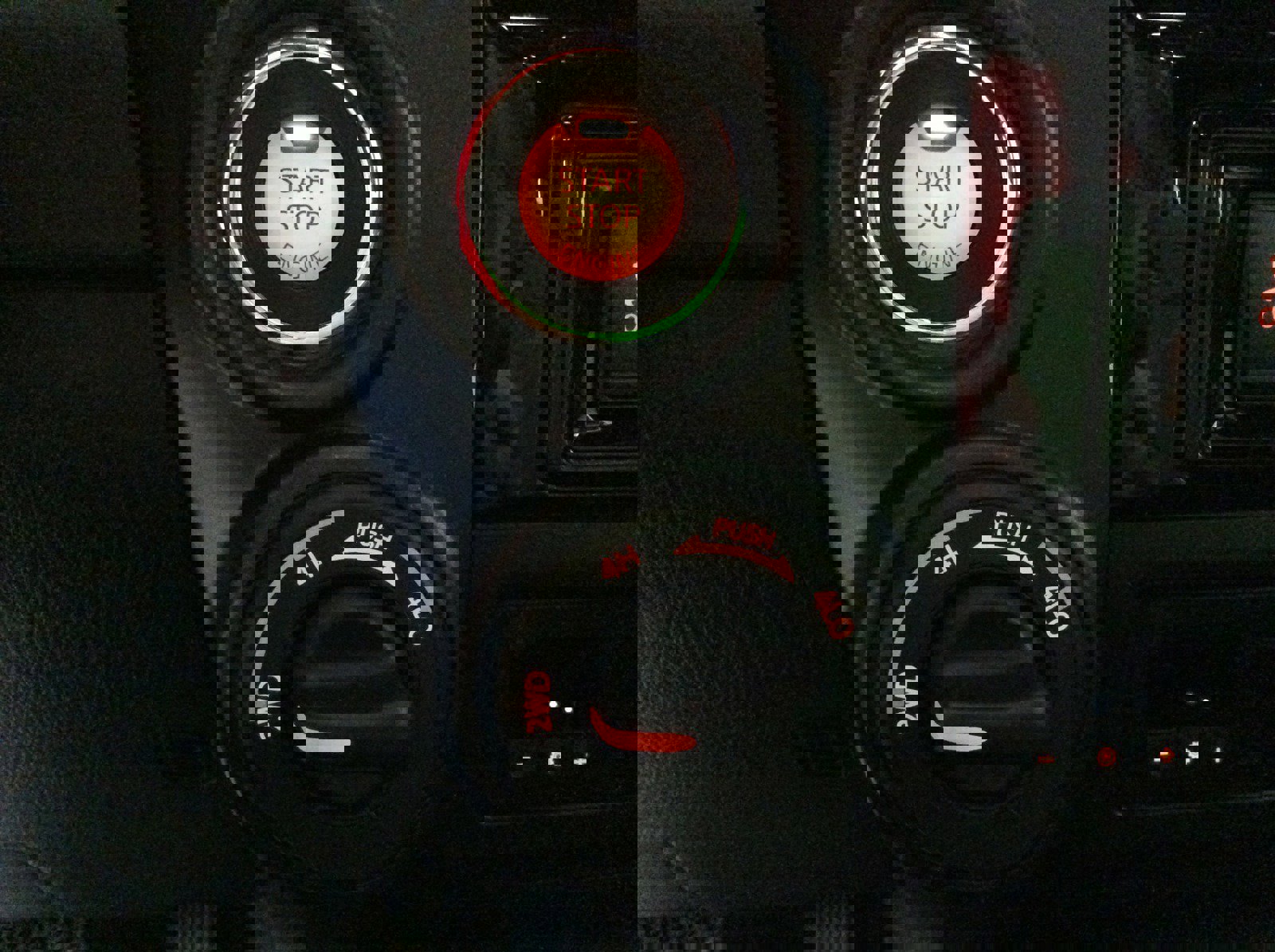 Used 2024 Nissan Titan PRO-4X w/ Pro-4x Utility Package image 28