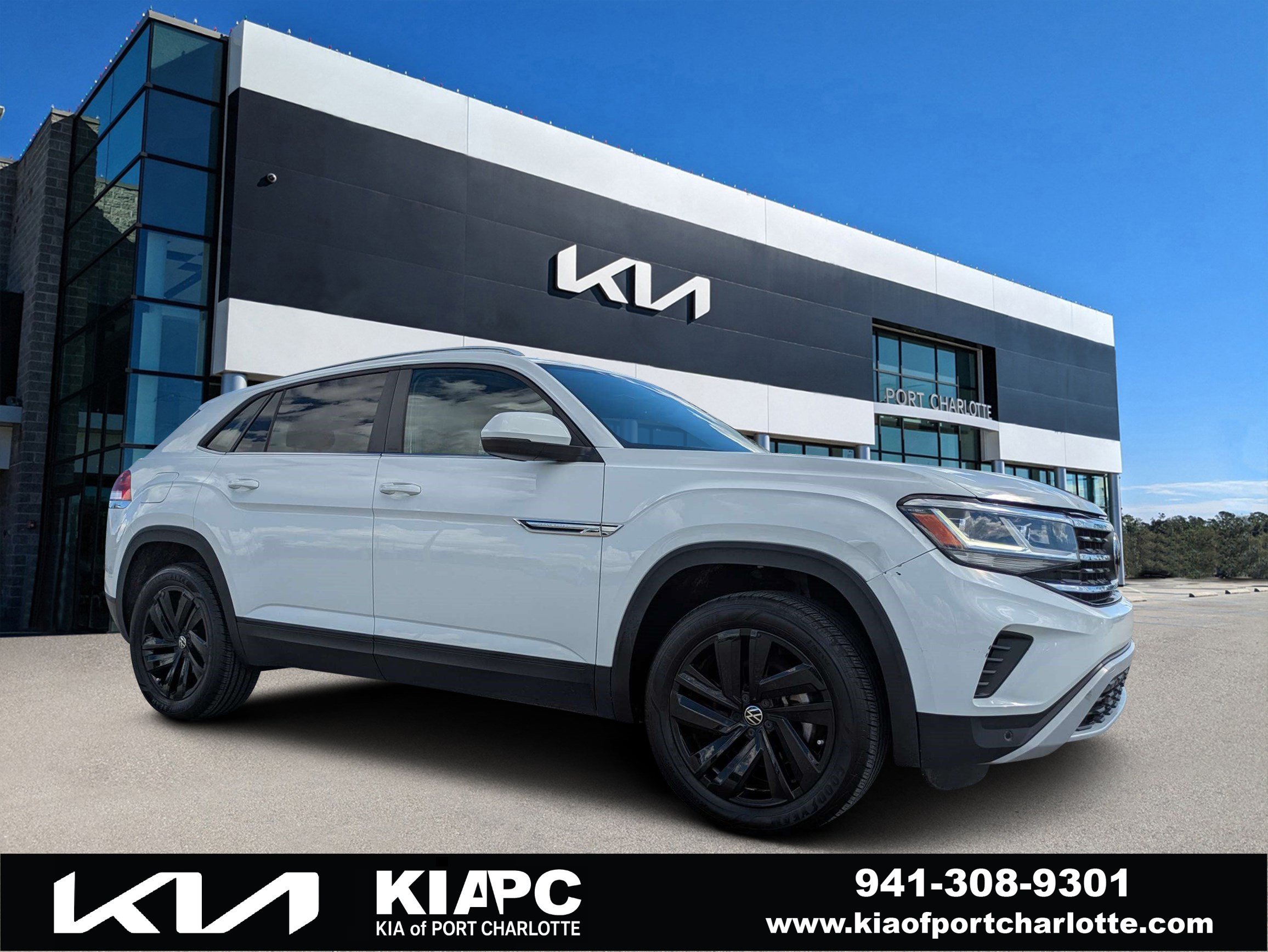Used 2023 Volkswagen Atlas Cross Sport SE w/ Black Wheel Package