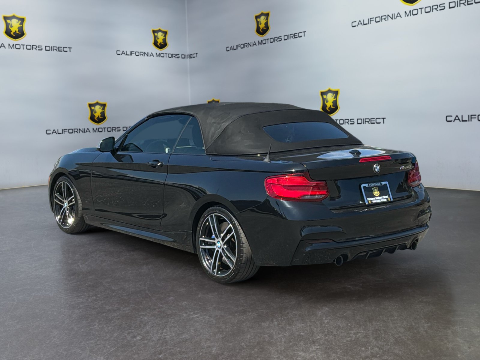 Used 2018 BMW M240i Convertible RWD image 3