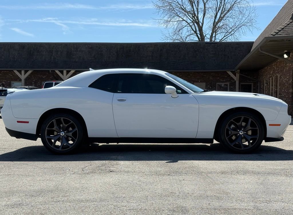 Used 2018 Dodge Challenger SXT Plus RWD image 6