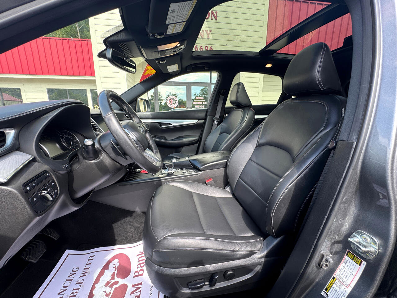 Used 2021 INFINITI QX50 Luxe w/ Appearance Package image 11