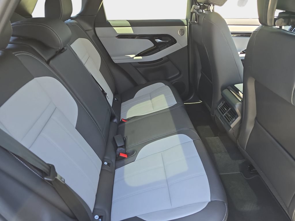 New 2026 Land Rover Range Rover Evoque Hoxton AWD/4WD image 11