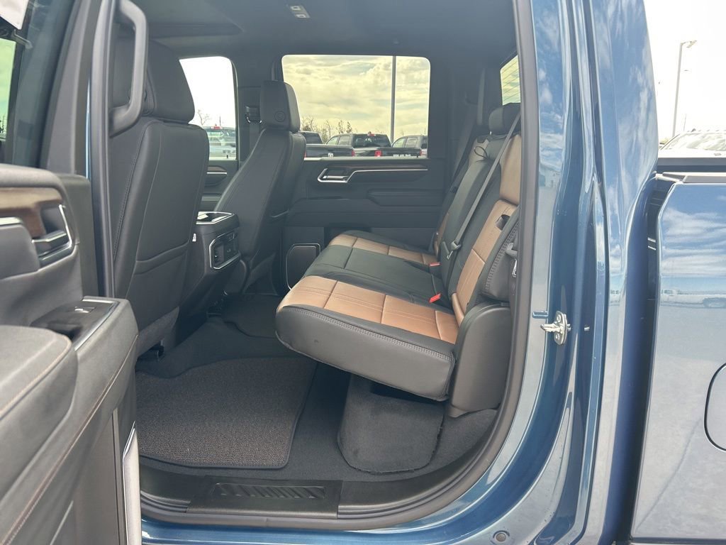 New 2026 Chevrolet Silverado 3500 High Country w/ Technology Package AWD/4WD image 11