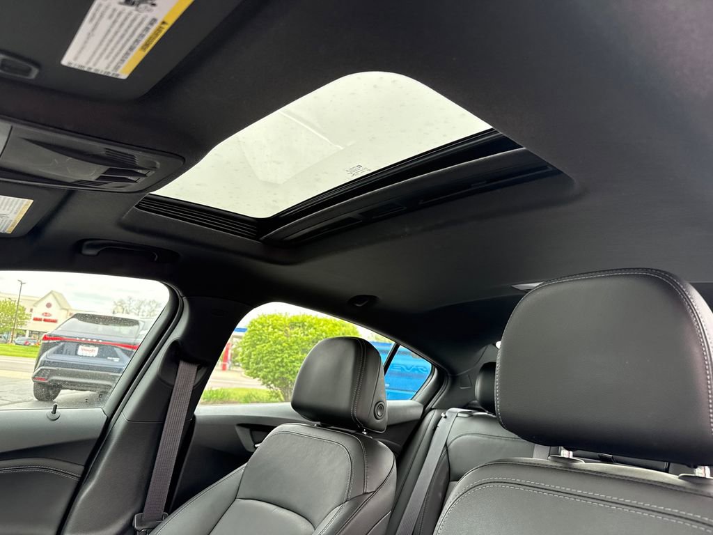 Used 2016 Chevrolet Cruze Premier FWD image 29