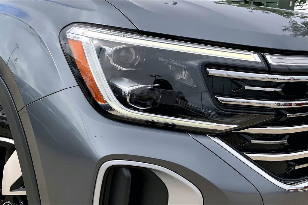 Used 2024 Volkswagen Atlas SEL AWD/4WD image 28