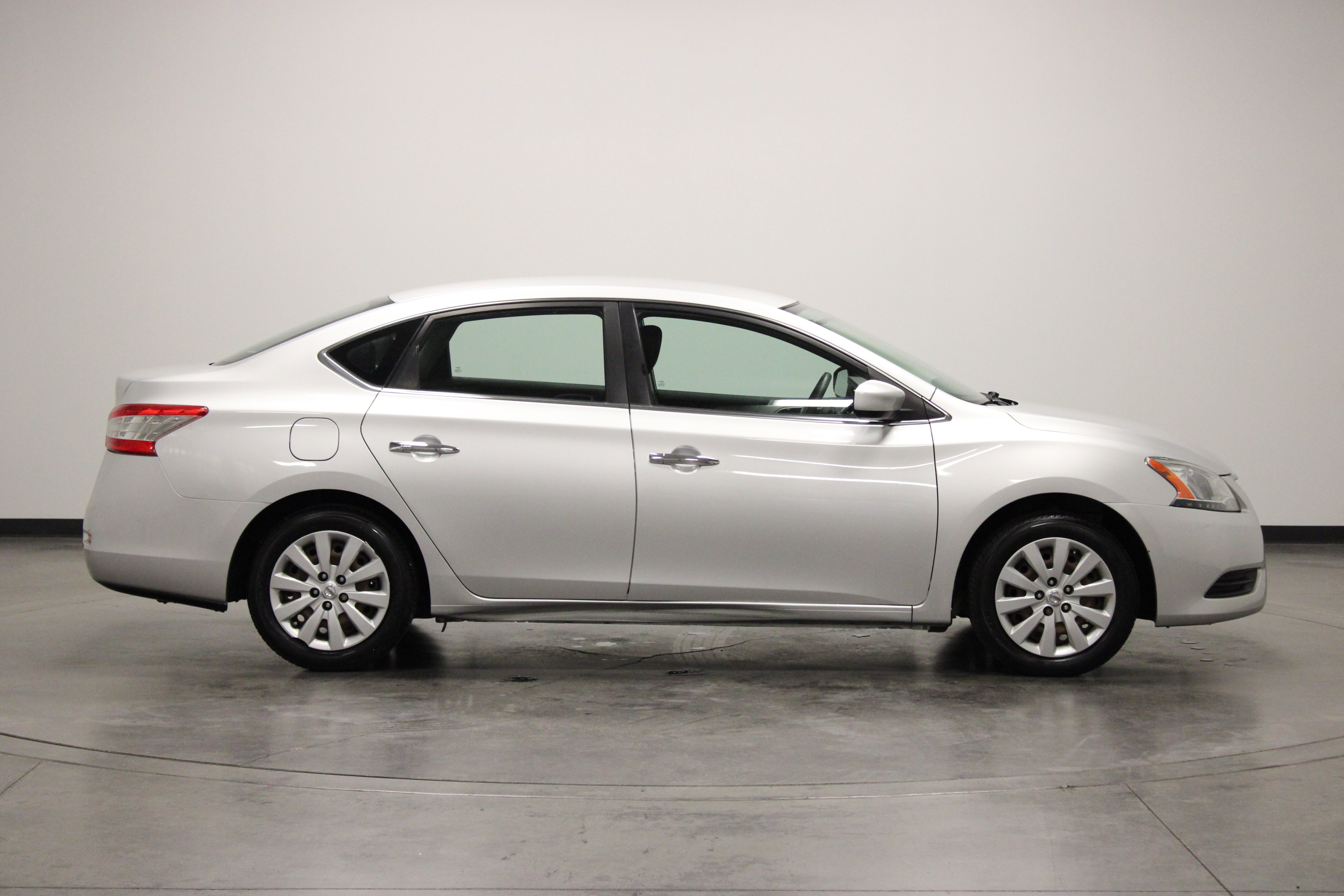 Used 2014 Nissan Sentra S FWD image 9