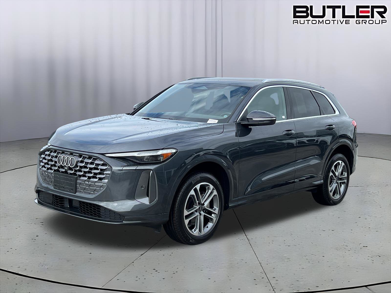 Certified 2025 Audi Q5 Premium w/ Premium Plus AWD/4WD image 1