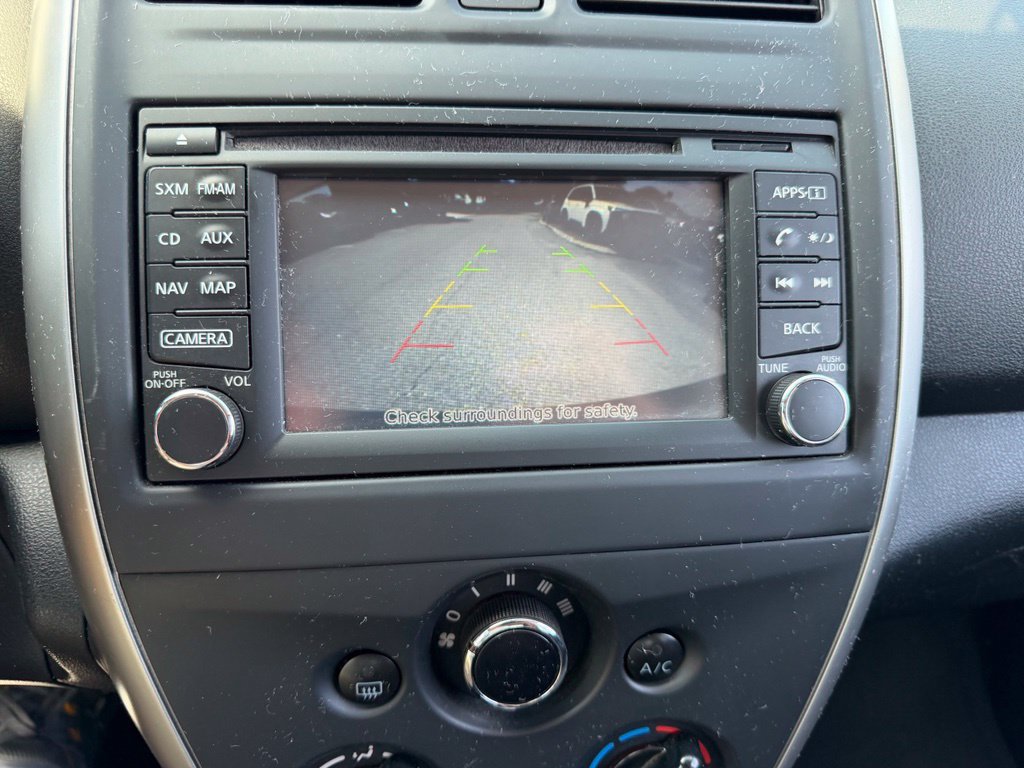 Used 2015 Nissan Versa SV w/ SV Tech Package FWD image 27