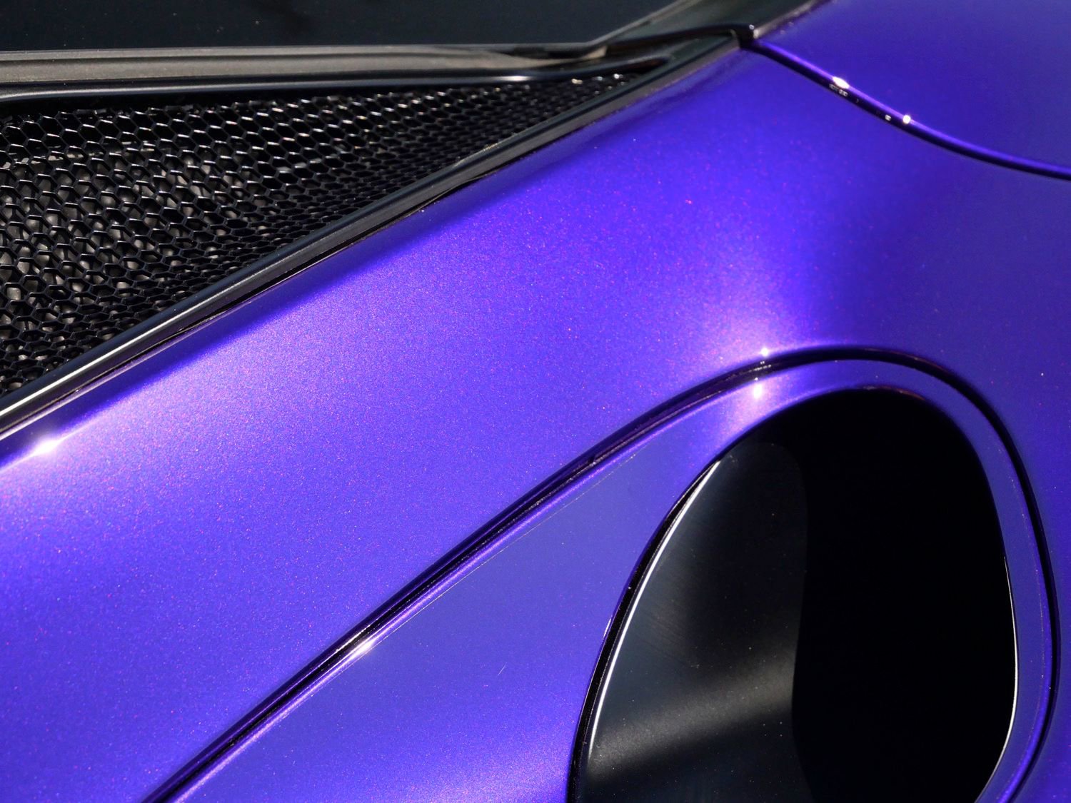 Used 2023 McLaren GT RWD image 14
