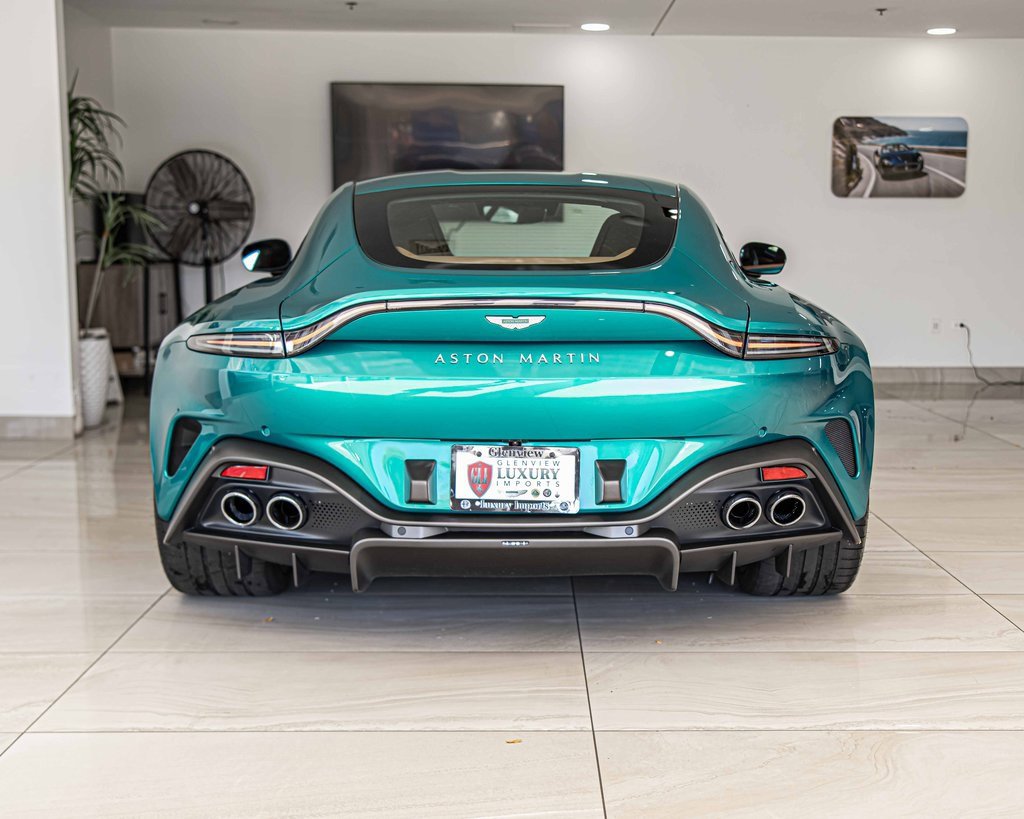 Used 2025 Aston Martin V8 Vantage Coupe image 13