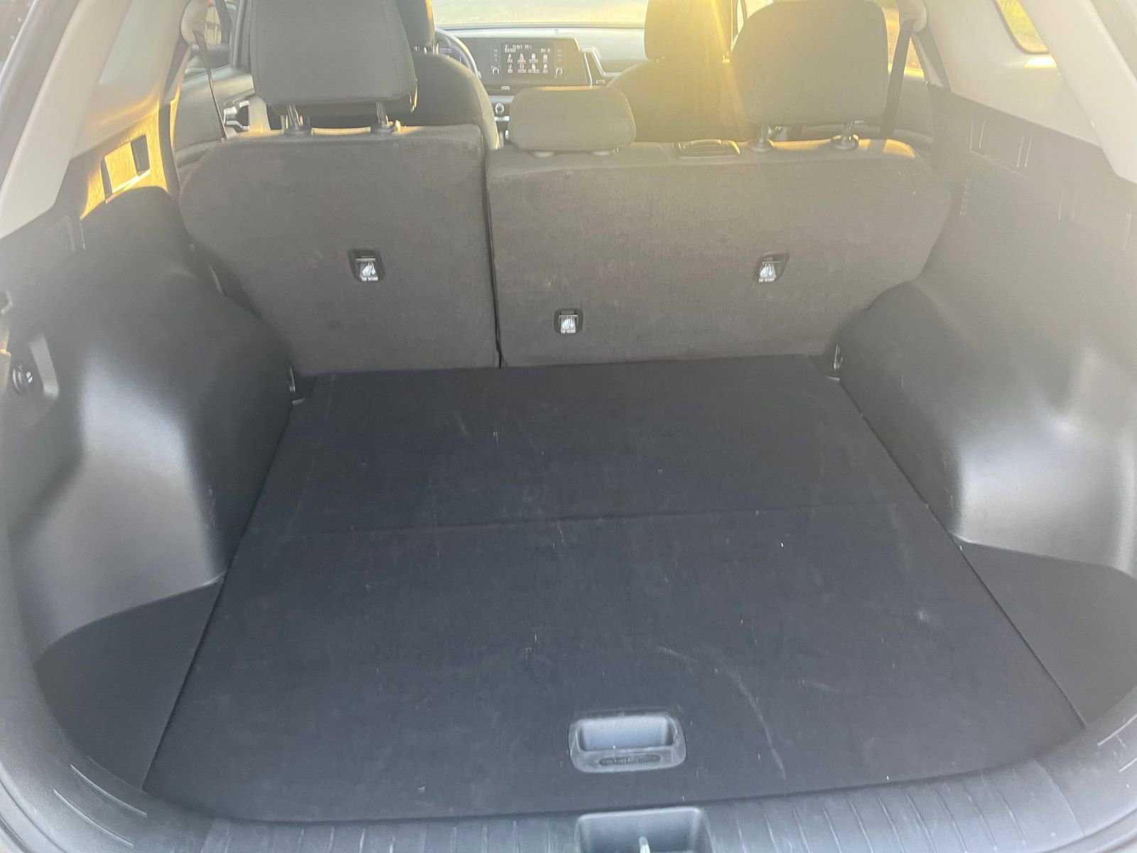 Used 2025 Kia Sportage LX FWD image 30