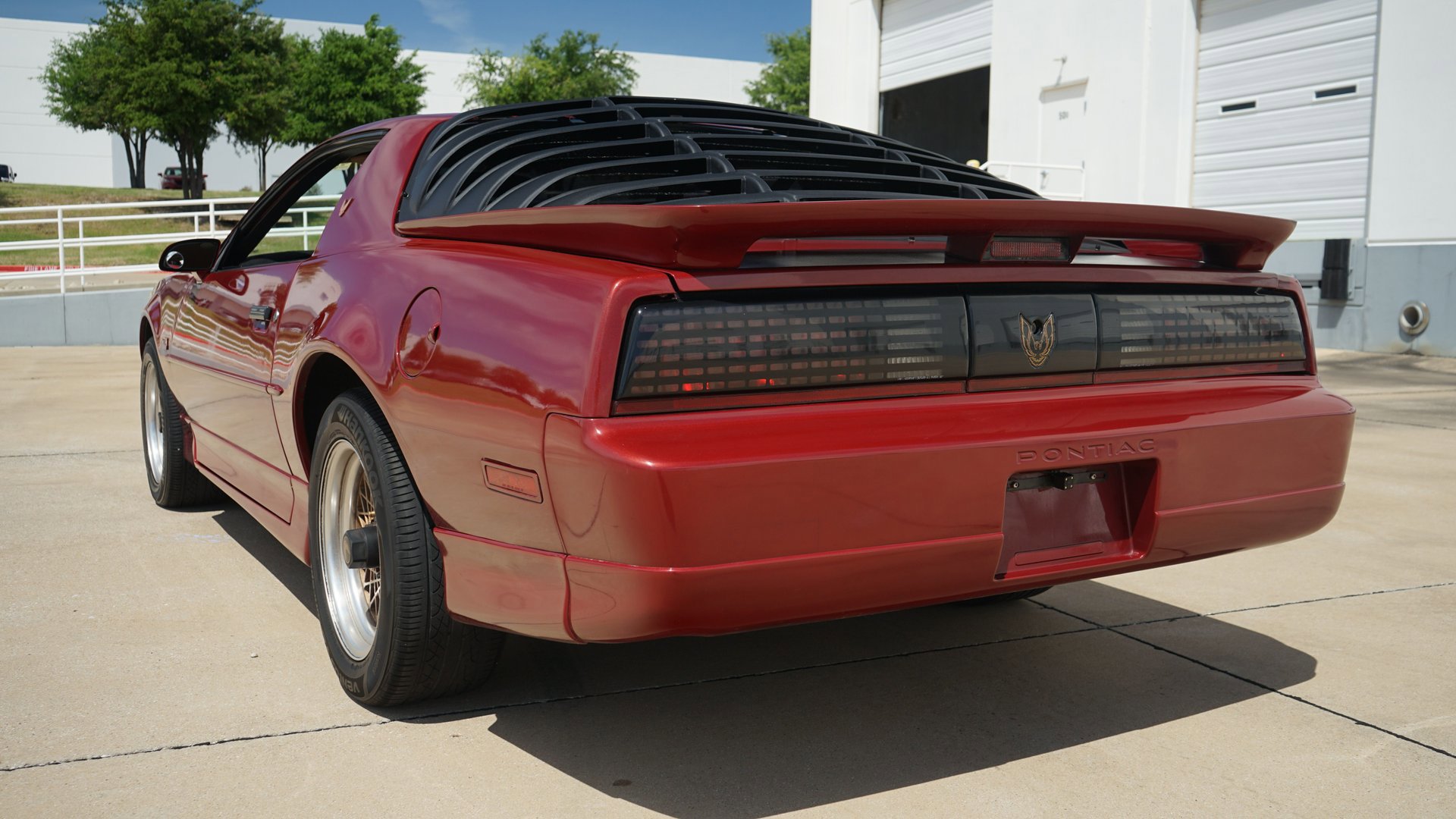 Used 1987 Pontiac Firebird Trans Am RWD image 9