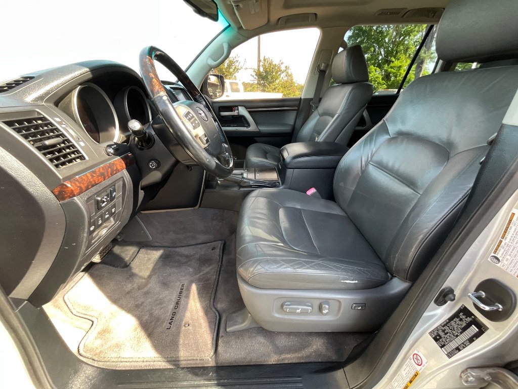 Used 2009 Toyota Land Cruiser AWD/4WD image 10