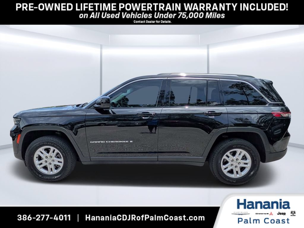 Used 2023 Jeep Grand Cherokee Laredo AWD/4WD image 6