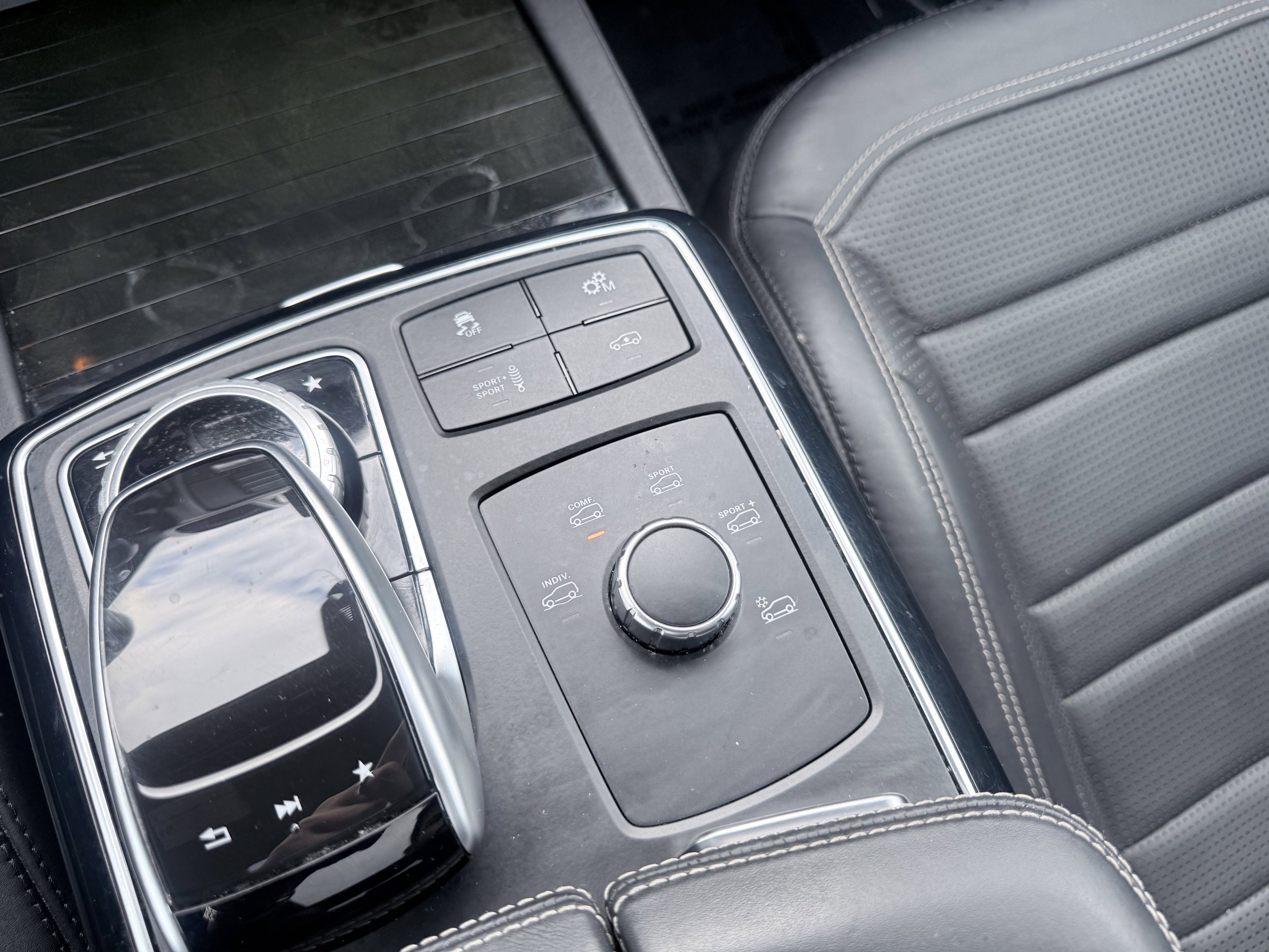 Used 2017 Mercedes-Benz GLE 63 AMG 4MATIC w/ Night Package image 57