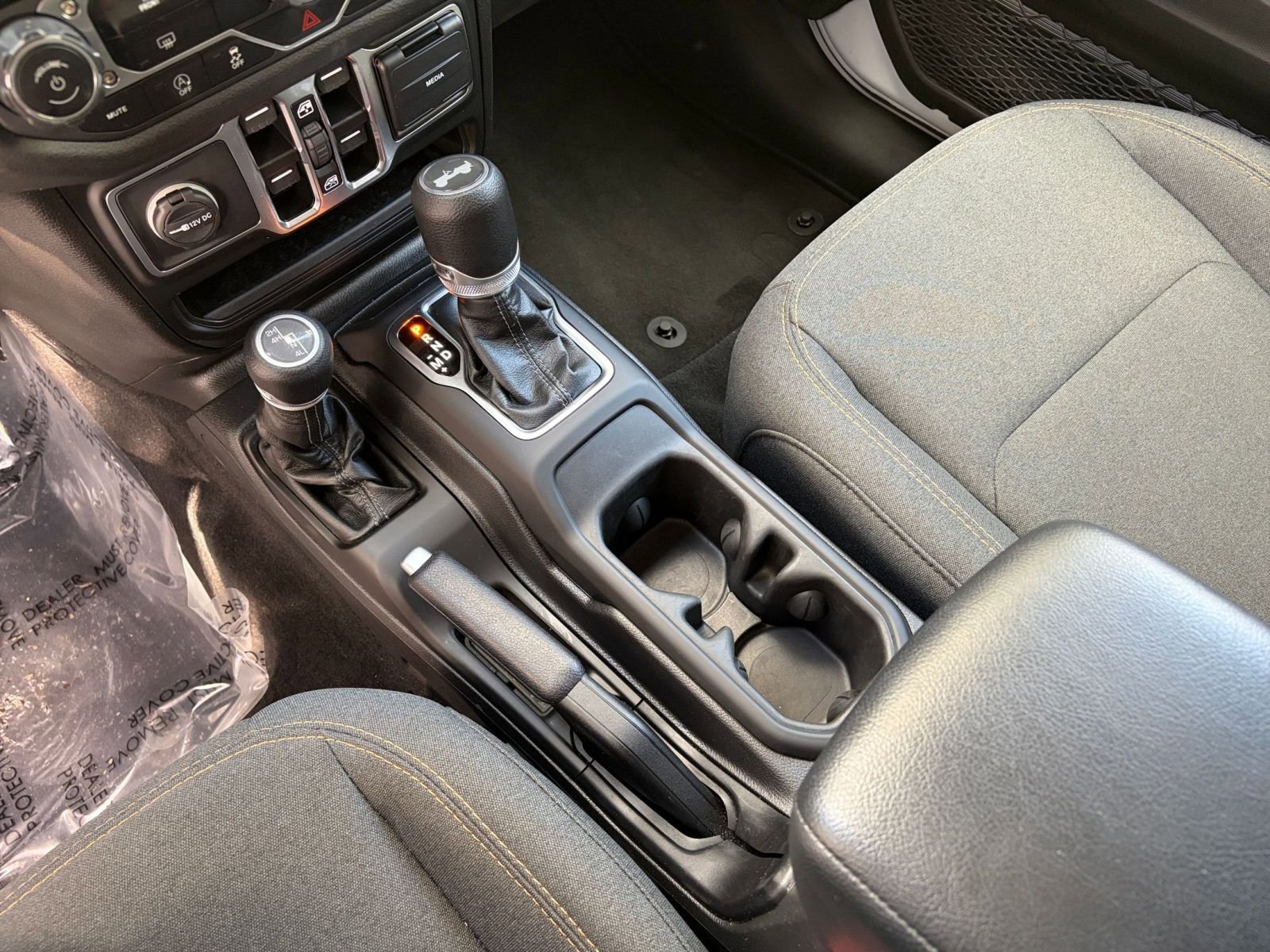 Used 2025 Jeep Wrangler Sport S image 35