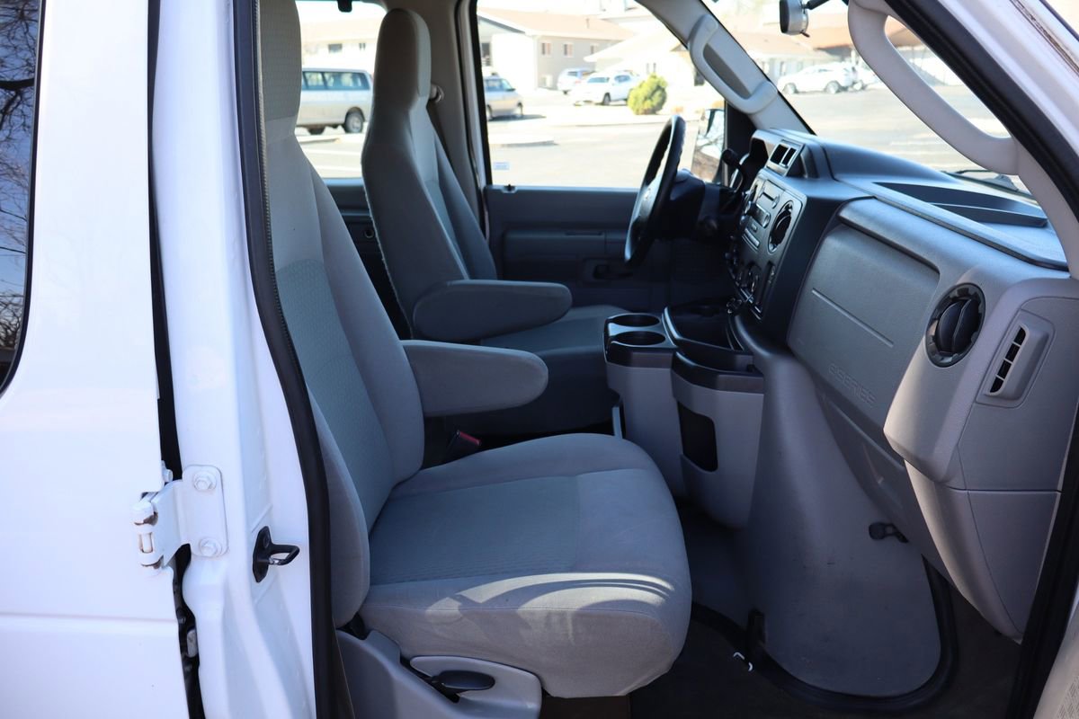 Used 2012 Ford E-350 and Econoline 350 XLT image 23