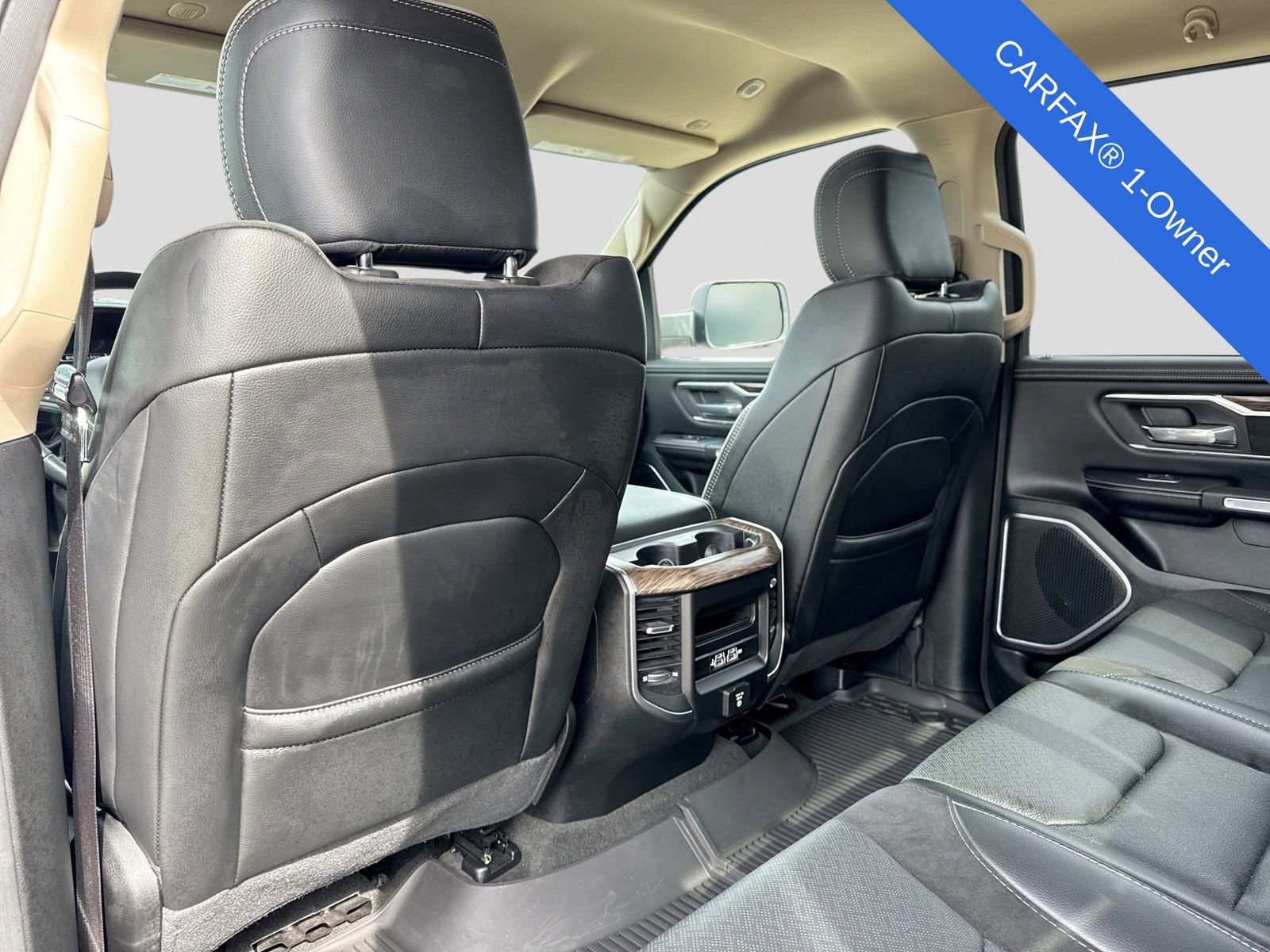 Used 2020 RAM 1500 Laramie AWD/4WD image 22