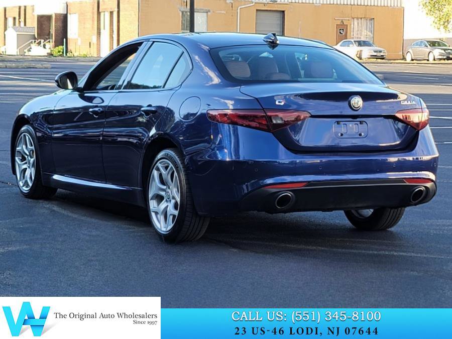 Used 2020 Alfa Romeo Giulia Ti w/ Active Blind Spot Package image 4