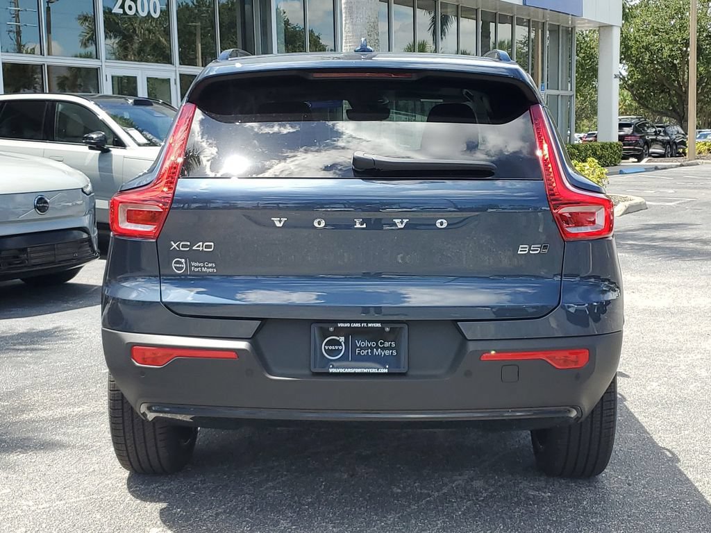 New 2026 Volvo XC40 B5 Ultra w/ Protection Package Premier AWD/4WD image 4