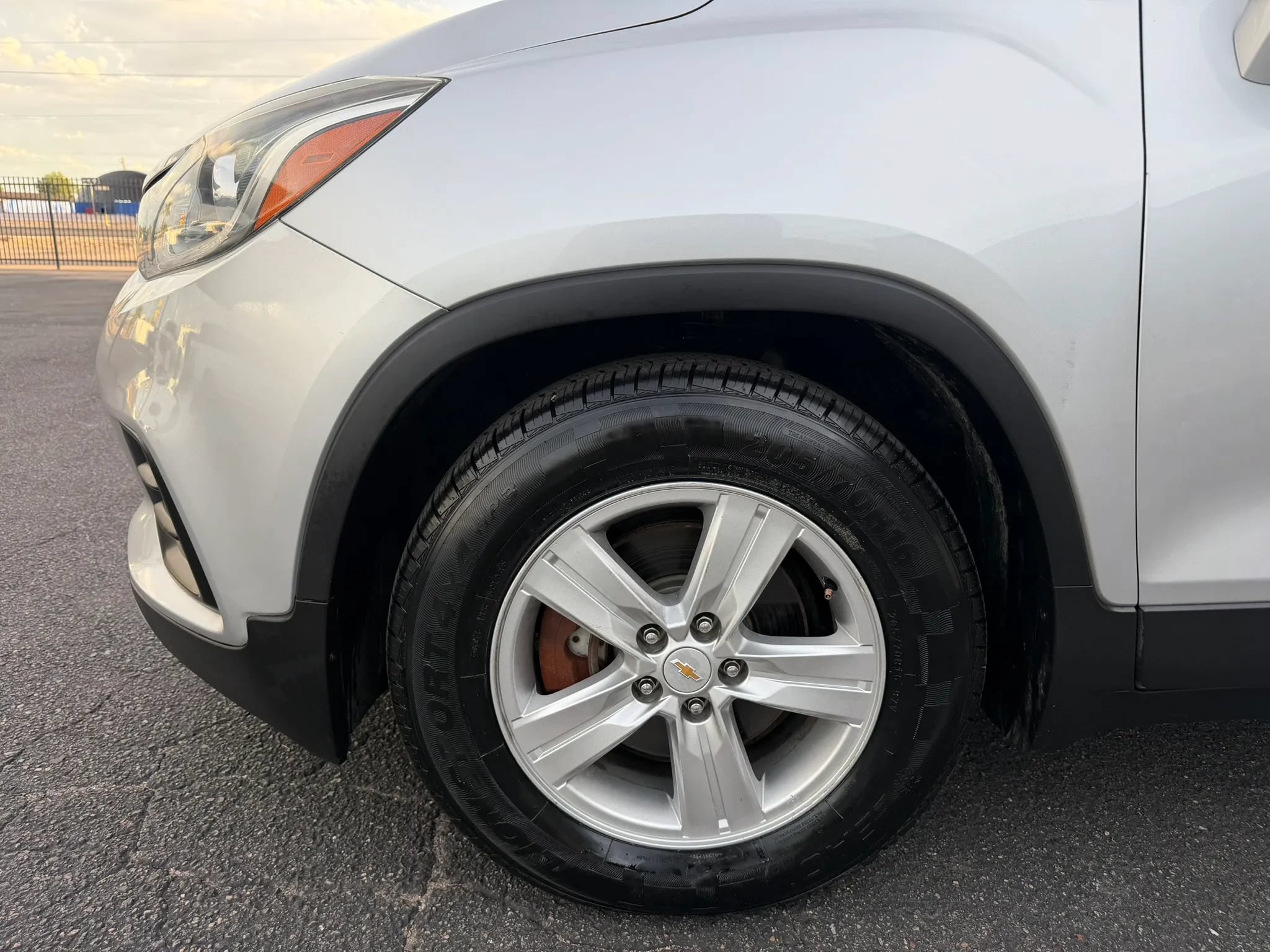 Used 2019 Chevrolet Trax LT w/ LT Convenience Package FWD image 33