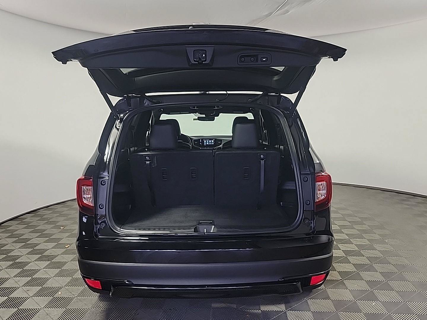 Certified 2022 Honda Pilot Black Edition image 6