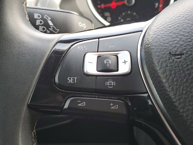 Used 2021 Volkswagen Tiguan SE AWD/4WD image 9