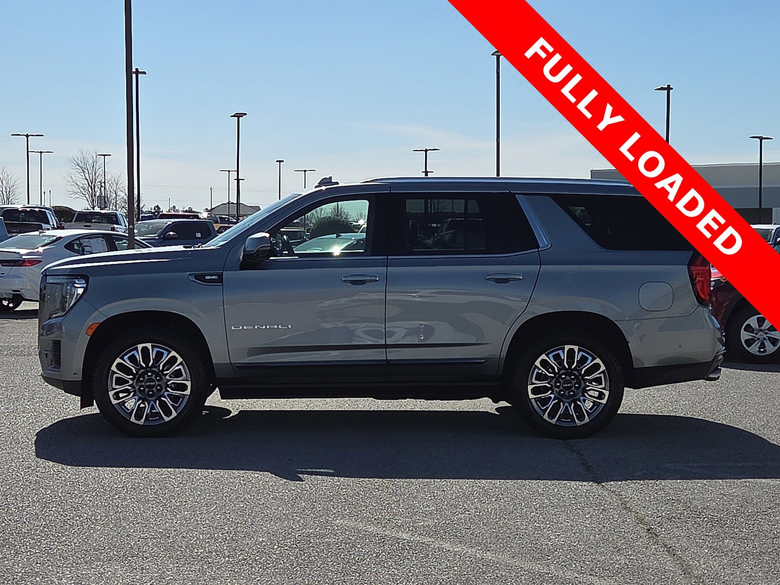 Used 2023 GMC Yukon Denali Ultimate image 3