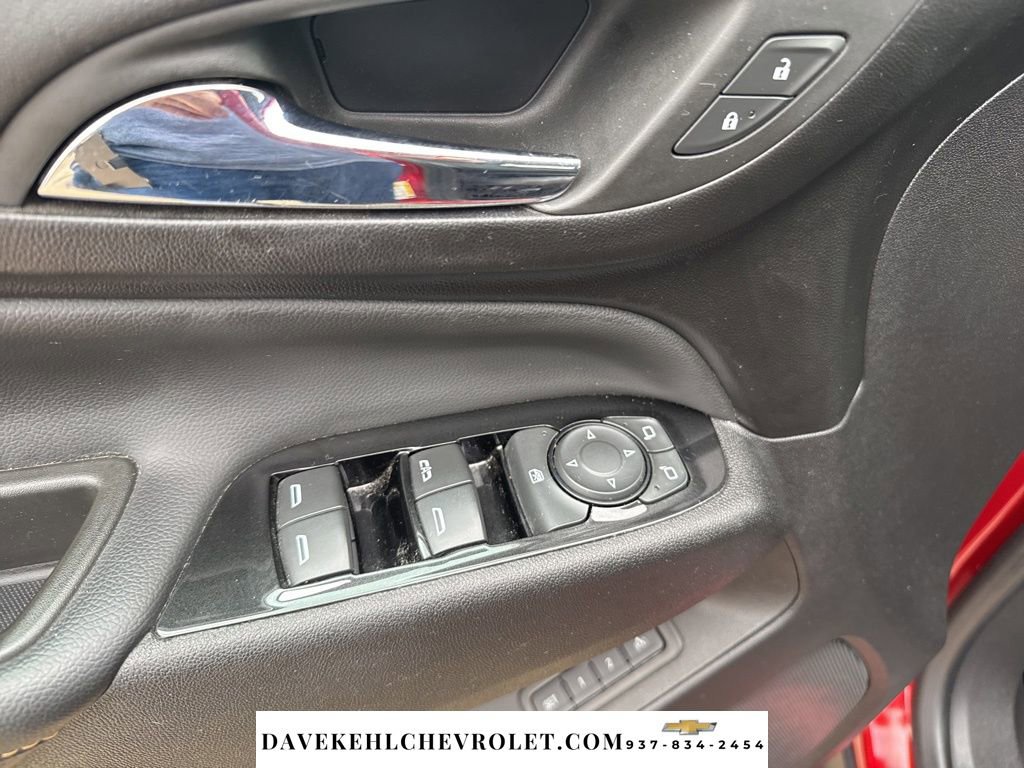 Used 2024 Chevrolet Equinox Premier image 11