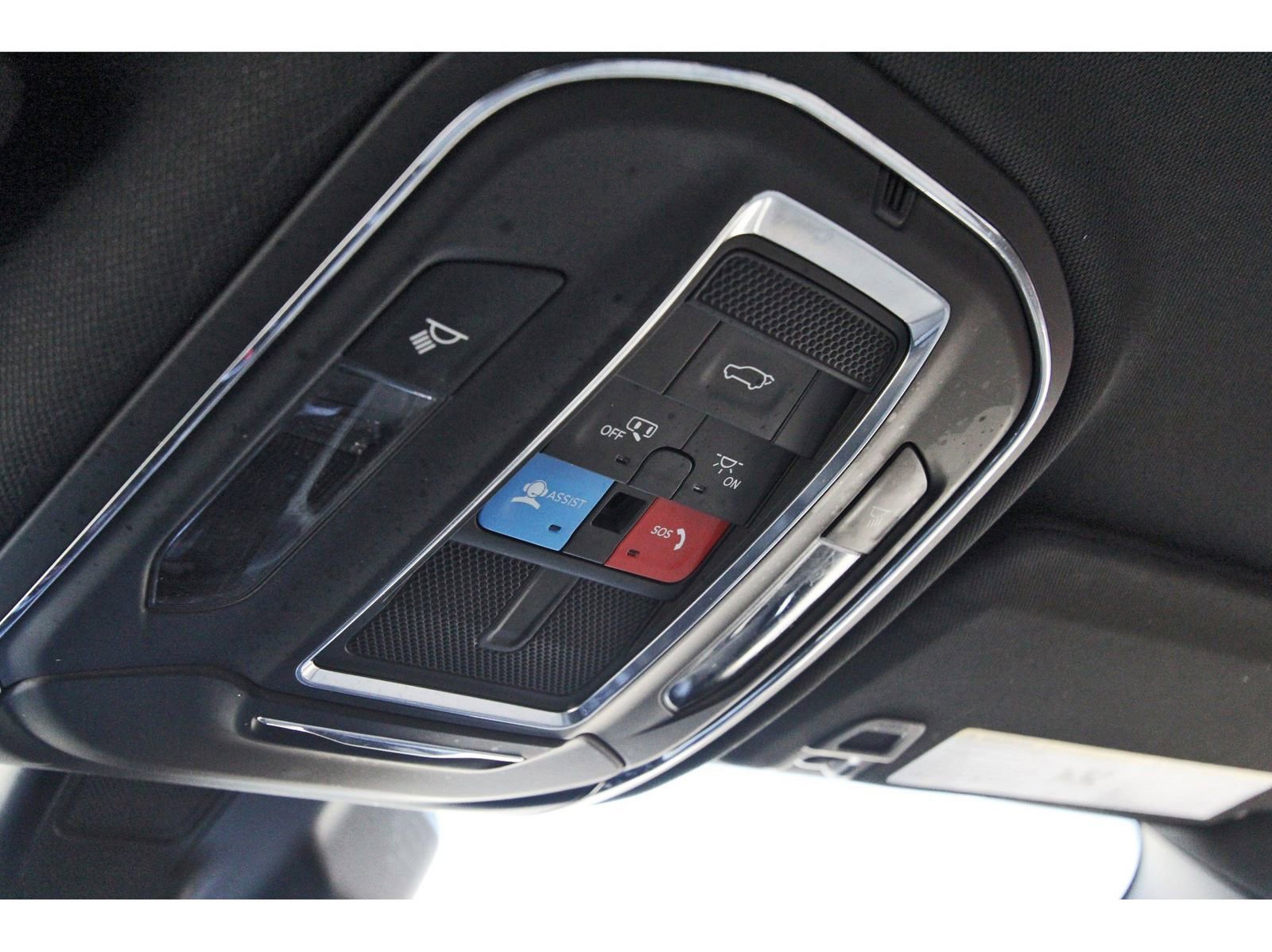 Used 2023 Jeep Grand Cherokee L Limited w/ Black Appearance Package image 25