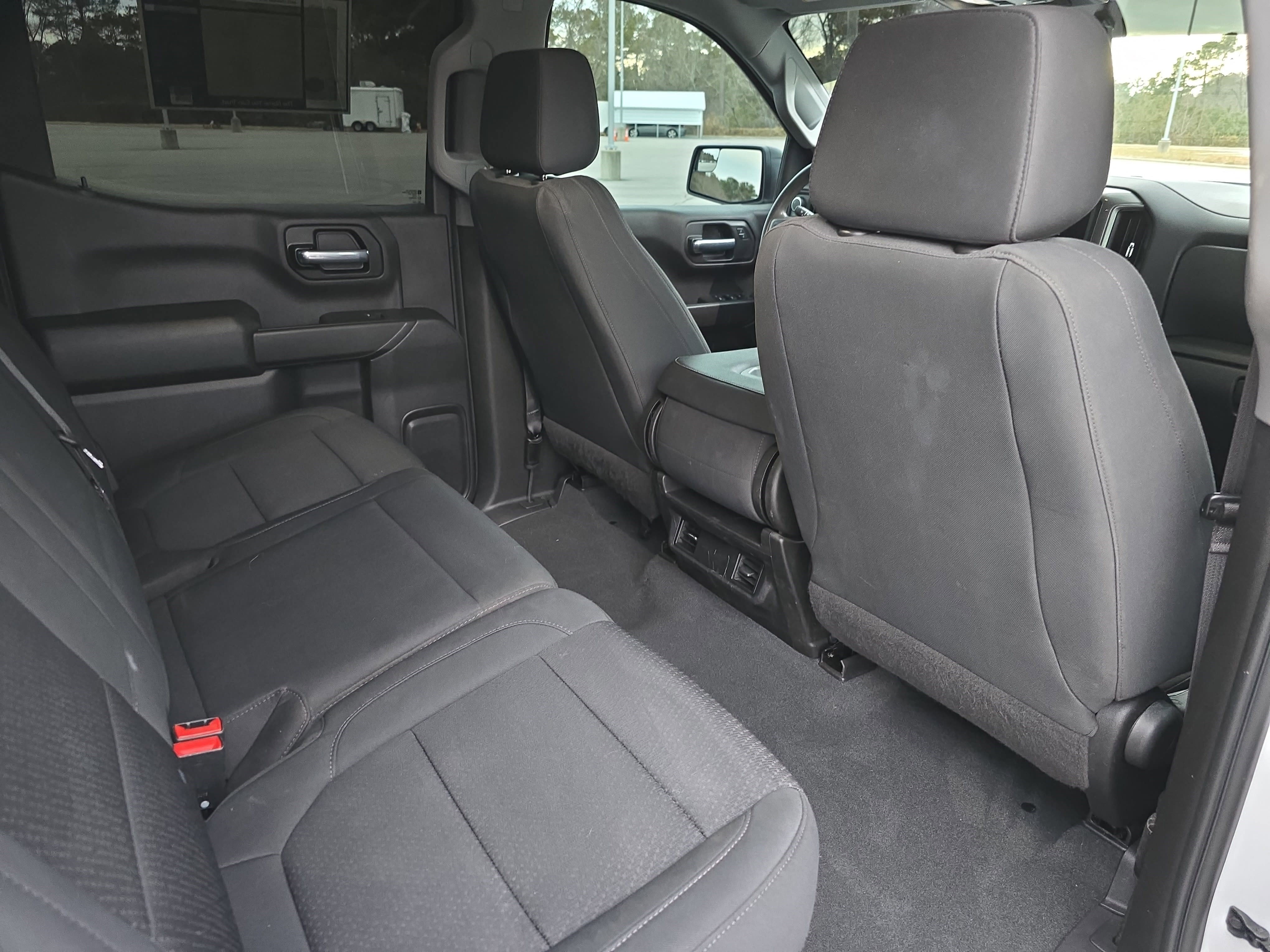 Used 2021 Chevrolet Silverado 1500 Custom Trail Boss w/ LPO, Dark Essentials Package image 11