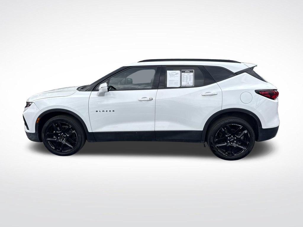Used 2022 Chevrolet Blazer LT w/ Sound & Technology Package AWD/4WD image 4