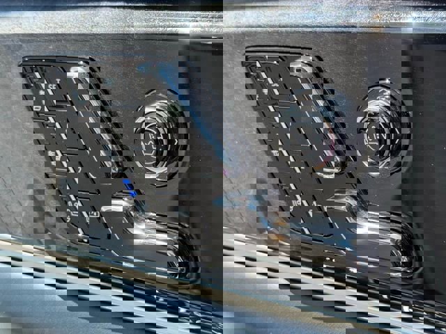 New 2025 Cadillac Escalade IQ Luxury 2 image 16