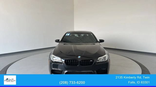 Used 2016 BMW M5 RWD image 2